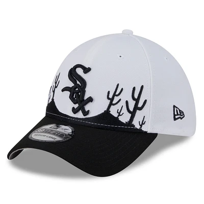 Men's New Era  White/Black Chicago White Sox 2025 Spring Training Landscape 39THIRTY Flex Hat