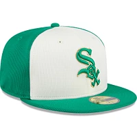 Men's New Era White/Green Chicago White Sox 2024 St. Patrick's Day 59FIFTY Fitted Hat