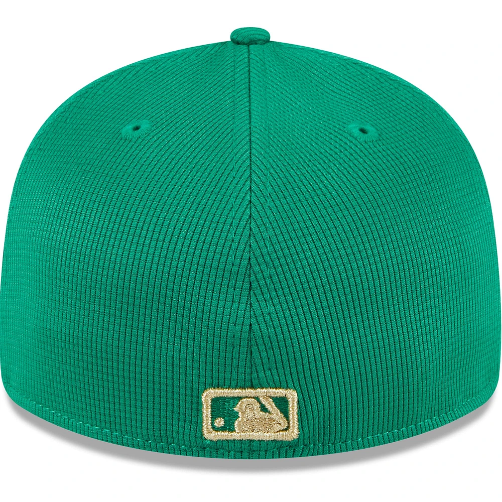 Casquette ajustée 59FIFTY Low Profile pour hommes des Chicago White Sox 2024 de la Saint-Patrick New Era, blanc/vert