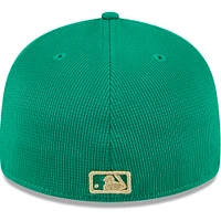 Casquette ajustée 59FIFTY Low Profile pour hommes des Chicago White Sox 2024 de la Saint-Patrick New Era, blanc/vert