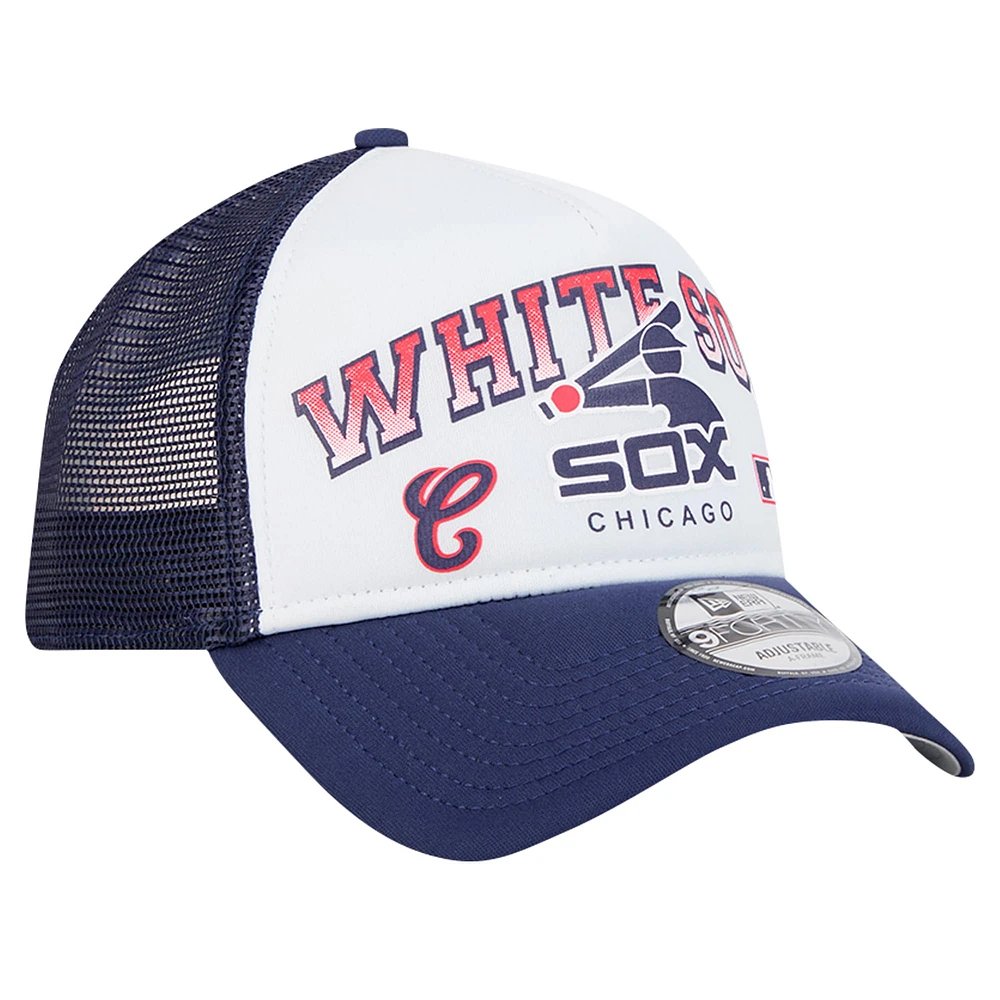 Casquette réglable de camionneur A-Frame New Era pour hommes, blanche, Chicago White Sox, mot-symbole rétro 9FORTY