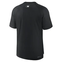 T-shirt Nike pour homme, noir, Chicago White Sox, Authentic Collection, avant-match, performance raglan