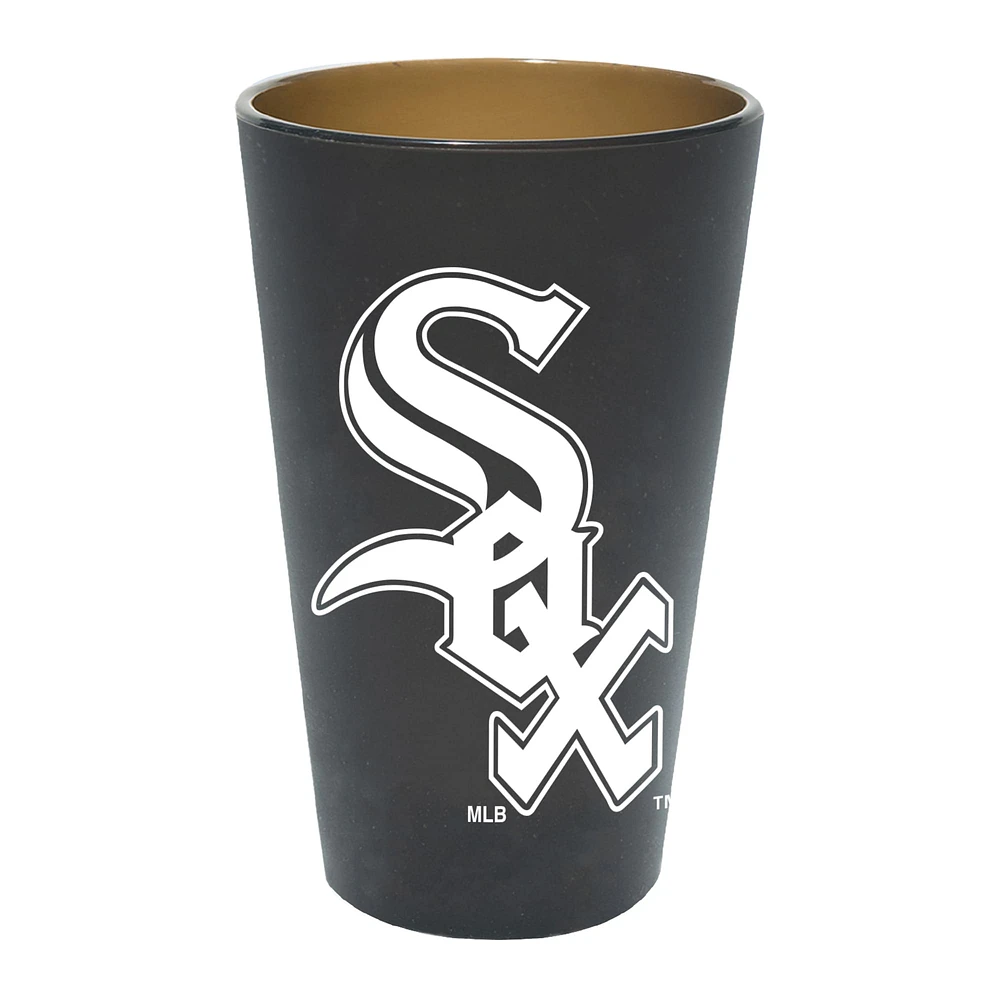 WinCraft Chicago White Sox 16oz. Team Color Silicone Pint Glass