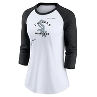 T-shirt à manches 3/4 raglan Chicago White Sox Next Up pour femme Nike blanc/noir