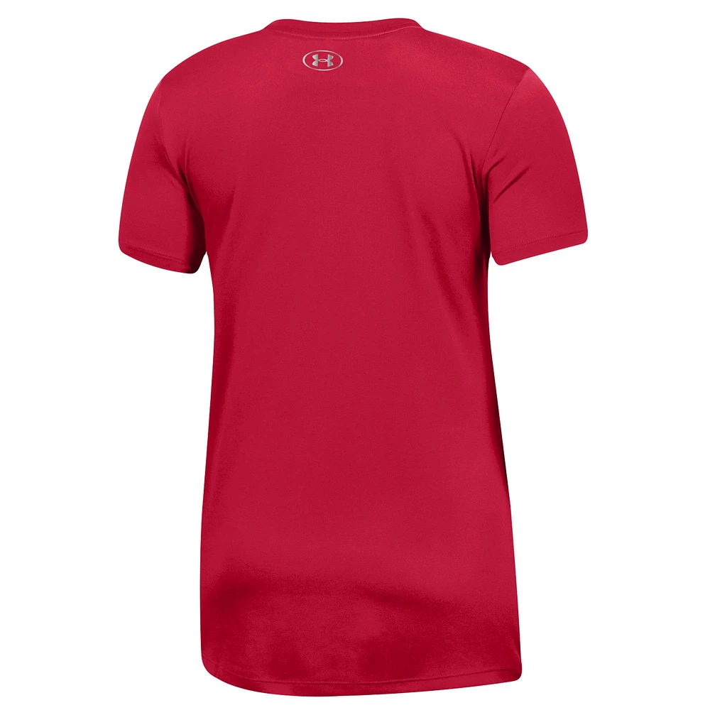 Under Armour Cincinnati Bearcats Performance Tech Modern T-shirt rouge pour femme