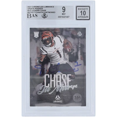Carte de recrue 9/10 authentifiée signée Ja'Marr Chase Cincinnati Bengals Panini Luminance #212 Beckett Fanatics Witnessed 2021
