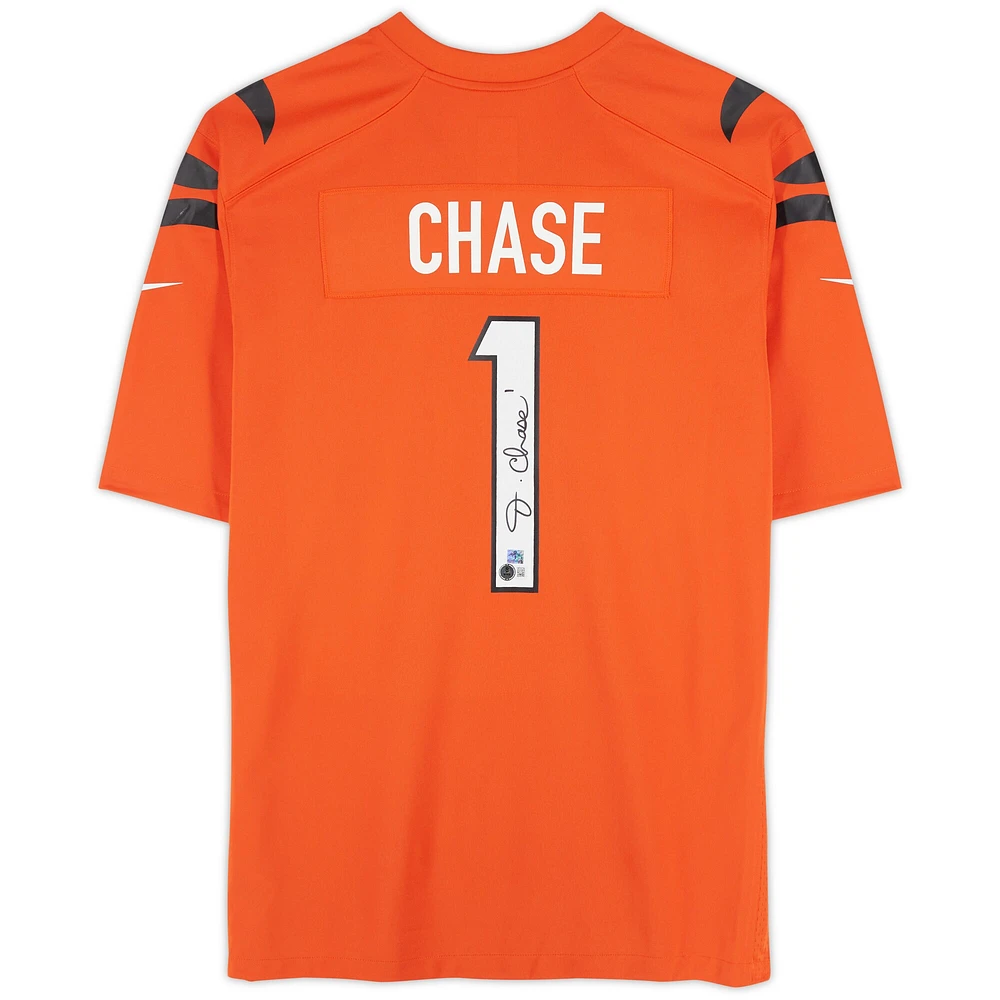 Ja'Marr Chase Cincinnati Bengals Autographed Nike Orange Limited Jersey 