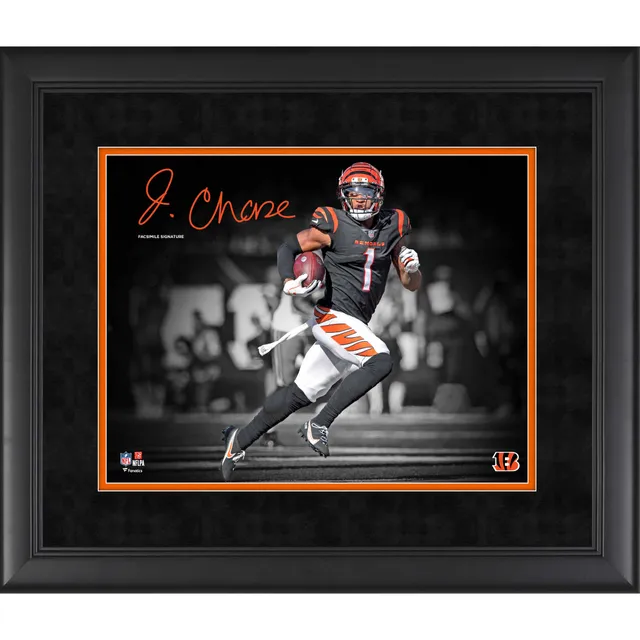JaMarr Chase Autographed and Framed Cincinnati Bengals Jersey