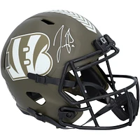 Casque réplique autographié Riddell 2022 Salute To Service Speed ​​des Bengals de Cincinnati par Joe Burrow