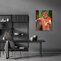 Impression giclée sur toile étirée autographiée de 30" x 40" de Joe Burrow Cincinnati Bengals - Art par Cortney Wall - #1 de l'édition limitée 1 - Blanc et jungle