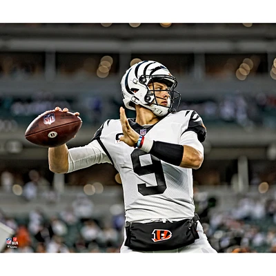 Photographie du maillot blanc non signé de Joe Burrow des Bengals Cincinnati