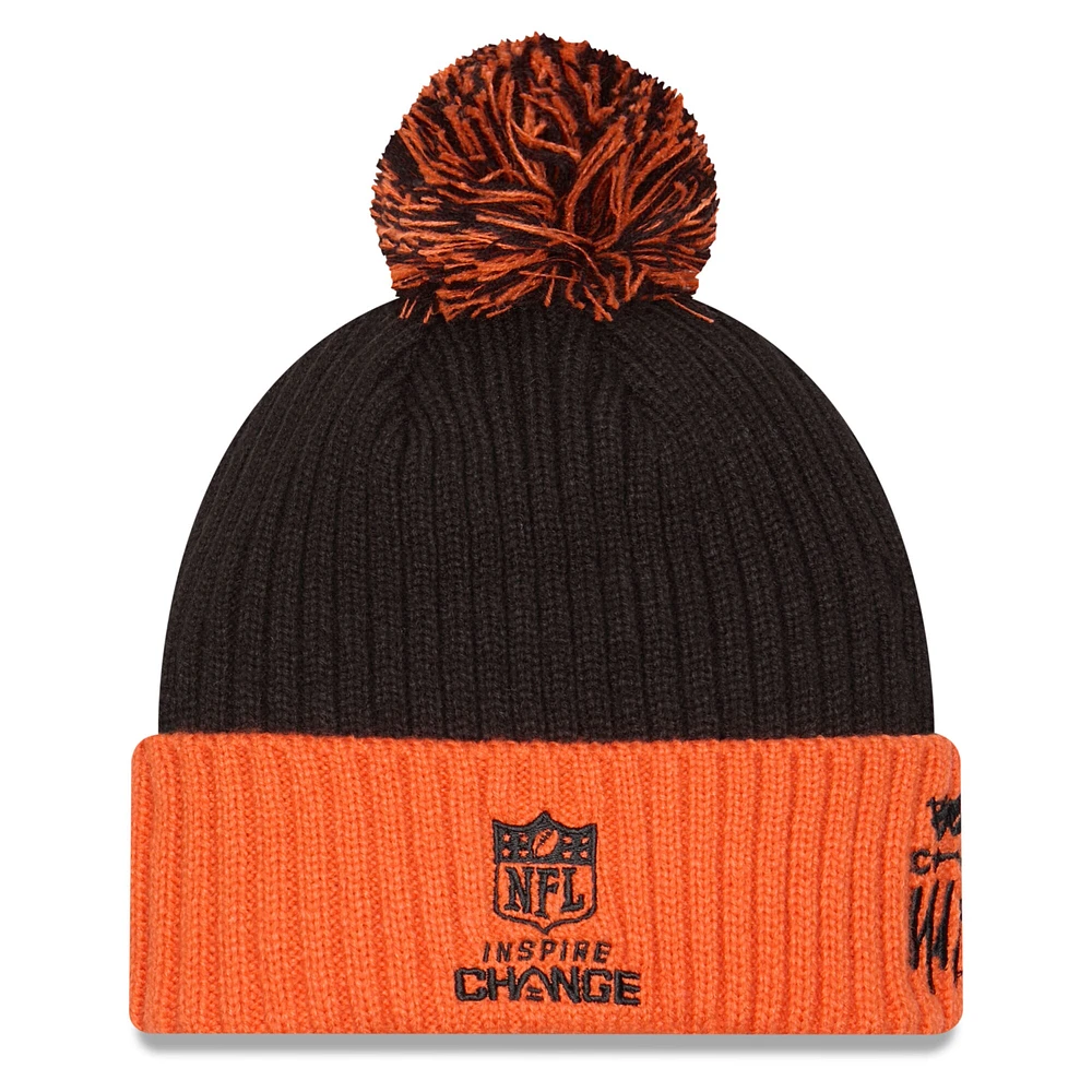 Bonnet en tricot à revers avec pompon Inspire Change 2024 Cincinnati Bengals New Era noir/orange pour homme