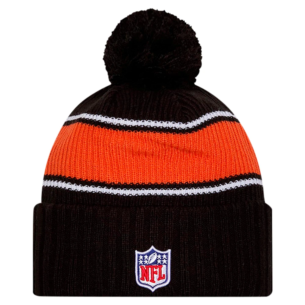 Bonnet tricoté à revers avec pompon Cincinnati Bengals 2024 Sideline Sport pour homme New Era noir