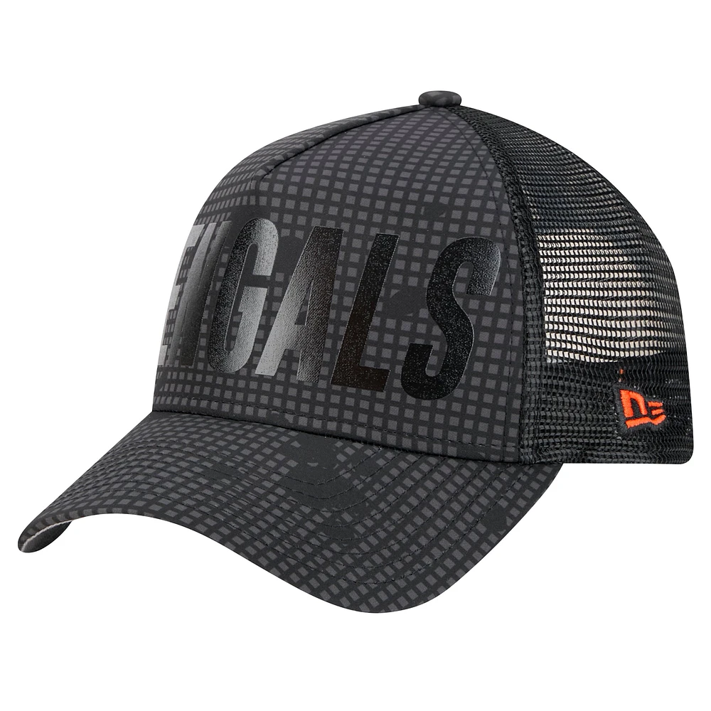 Casquette ajustable A-Frame Trucker 9FORTY pour homme New Era Cincinnati Bengals Midnight Ink Tonal Text Black