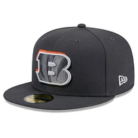 Casquette ajustée 59FIFTY officielle du repêchage NFL 2024 sur scène des Bengals de Cincinnati New Era Graphite pour hommes