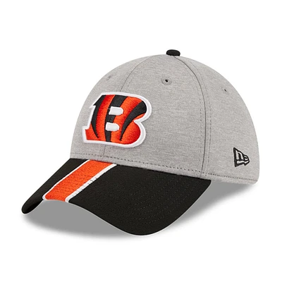 Casquette flexible 39THIRTY rayée gris chiné/noir New Era pour hommes des Bengals de Cincinnati