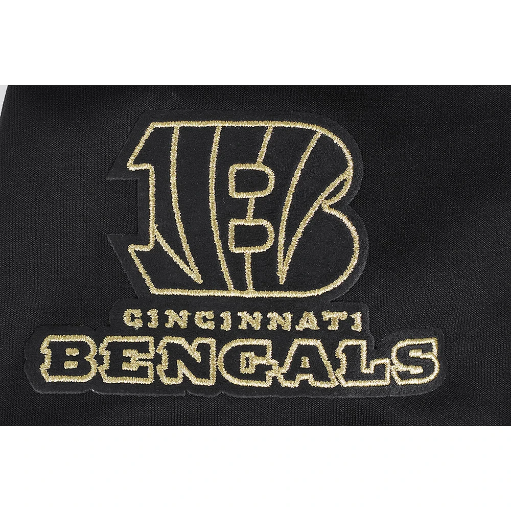 Men's Pro Standard Black Cincinnati Bengals Classic Chenille Pullover Hoodie