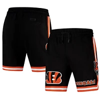 Short classique en chenille Pro Standard noir des Bengals de Cincinnati pour hommes