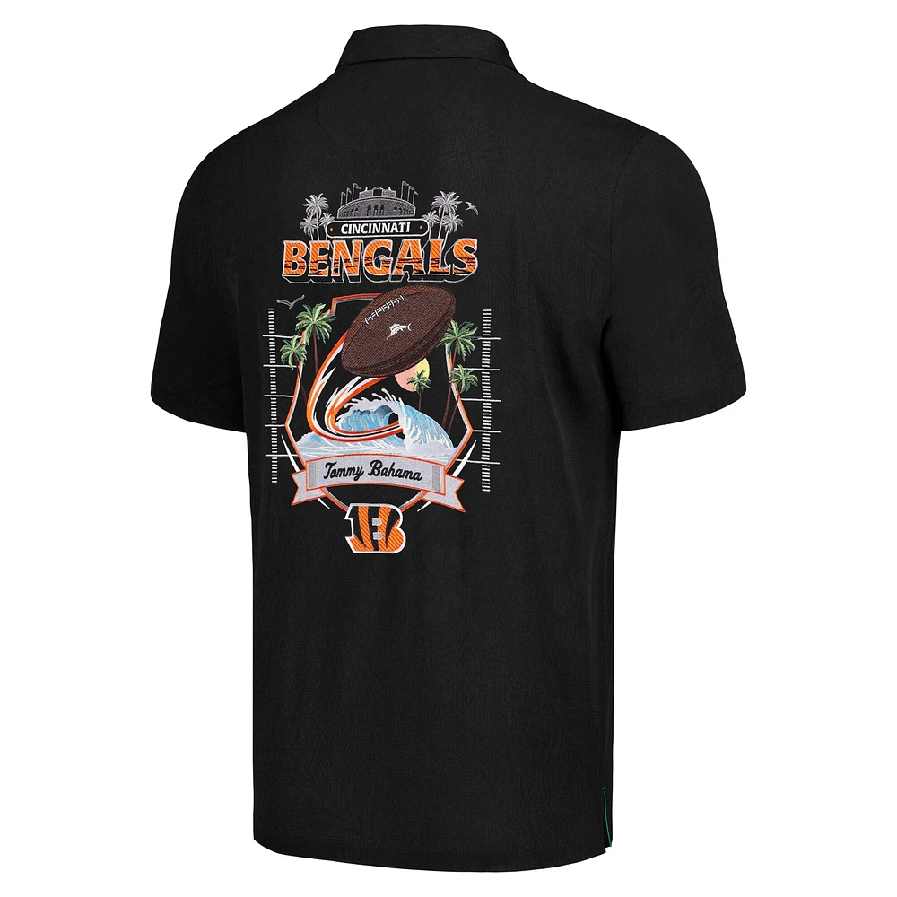 Chemise boutonnée Tommy Bahama noire des Bengals de Cincinnati Tidal Kickoff Camp pour hommes