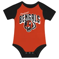 Newborn & Infant Cincinnati Bengals Dynamic Duo Bodysuit, Bib Knit Hat Set