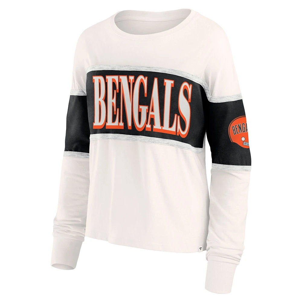 T-shirt à manches longues Fanatics Cream Cincinnati Bengals Antique Block pour femmes