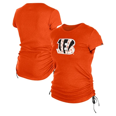 T-shirt froncé sur le côté orange des Bengals de Cincinnati New Era pour femme