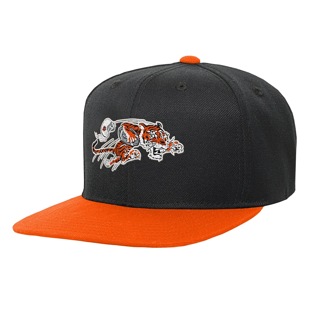 Youth Mitchell & Ness Black Cincinnati Bengals Team Two-Tone Snapback Hat