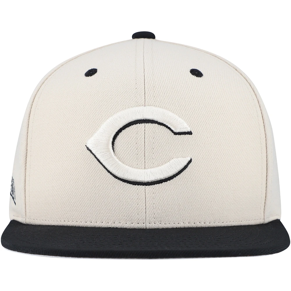 Casquette Snapback pour homme Mitchell & Ness crème Cincinnati Reds