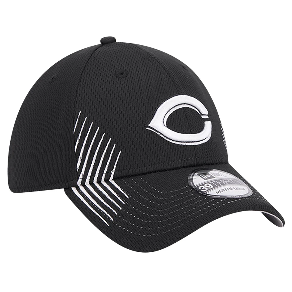 Men's New Era Black Cincinnati Reds Active Dash Mark 39THIRTY Flex Hat