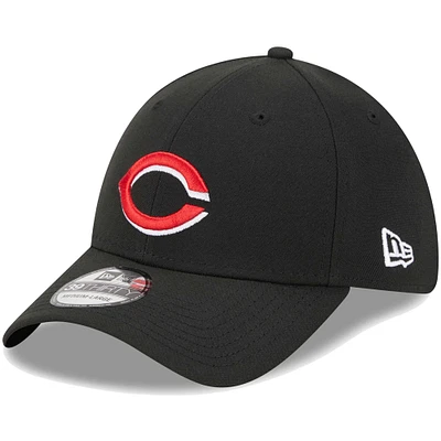 Men's New Era Black Cincinnati Reds Logo 39THIRTY Flex Hat