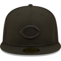 Men's New Era Cincinnati Reds Blackout Trucker 59FIFTY - Fitted Hat