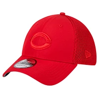 Casquette flexible 39THIRTY Team Tone des Cincinnati Reds New Era pour hommes, rouge