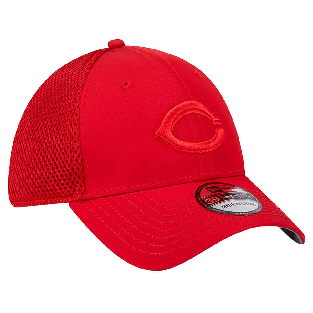 Men's New Era Red Cincinnati Reds Team Tone 39THIRTY Flex Hat