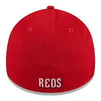 Casquette flexible 39THIRTY d'entraînement au bâton New Era des Cincinnati Reds 2024 pour hommes, blanche