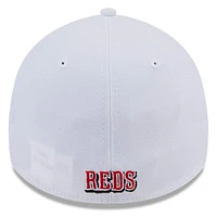 Men's New Era White Cincinnati Reds 39THIRTY Flex Hat