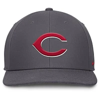 Casquette Snapback Nike Cincinnati Reds Pro Performance pour homme Gris