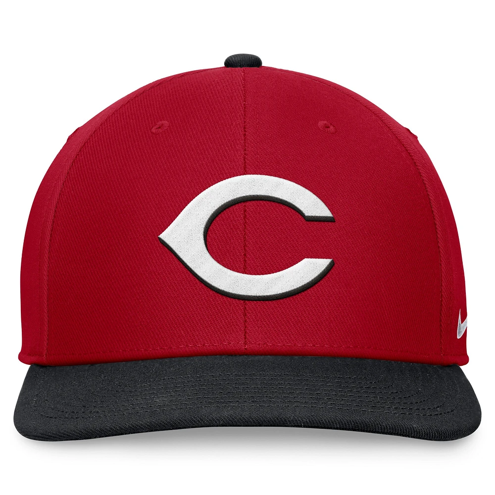 Men's Nike Red/Black Cincinnati Reds Two-Tone Snapback Hat