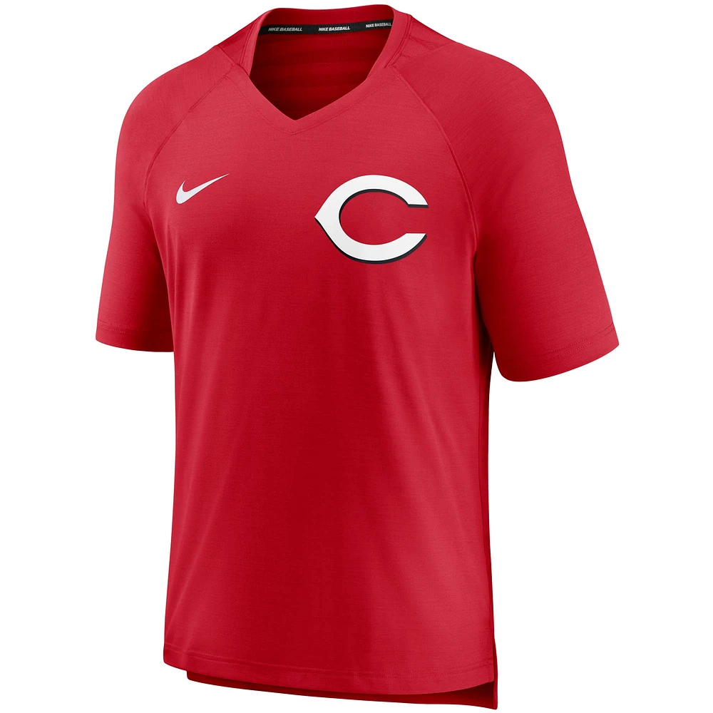 T-shirt à col en V Performance d'avant-match Nike Cincinnati Reds pour homme, rouge