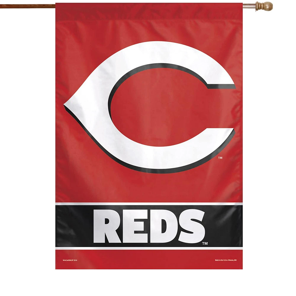 WinCraft Cincinnati Reds 28" x 40" Bannière verticale simple face Wordmark