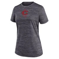 T-shirt Nike Charcoal Cincinnati Reds City Connect Practice Velocity pour femme