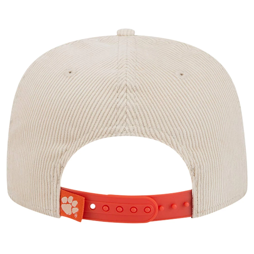 Casquette Snapback de golfeur en velours côtelé crème Clemson Tigers New Era pour hommes