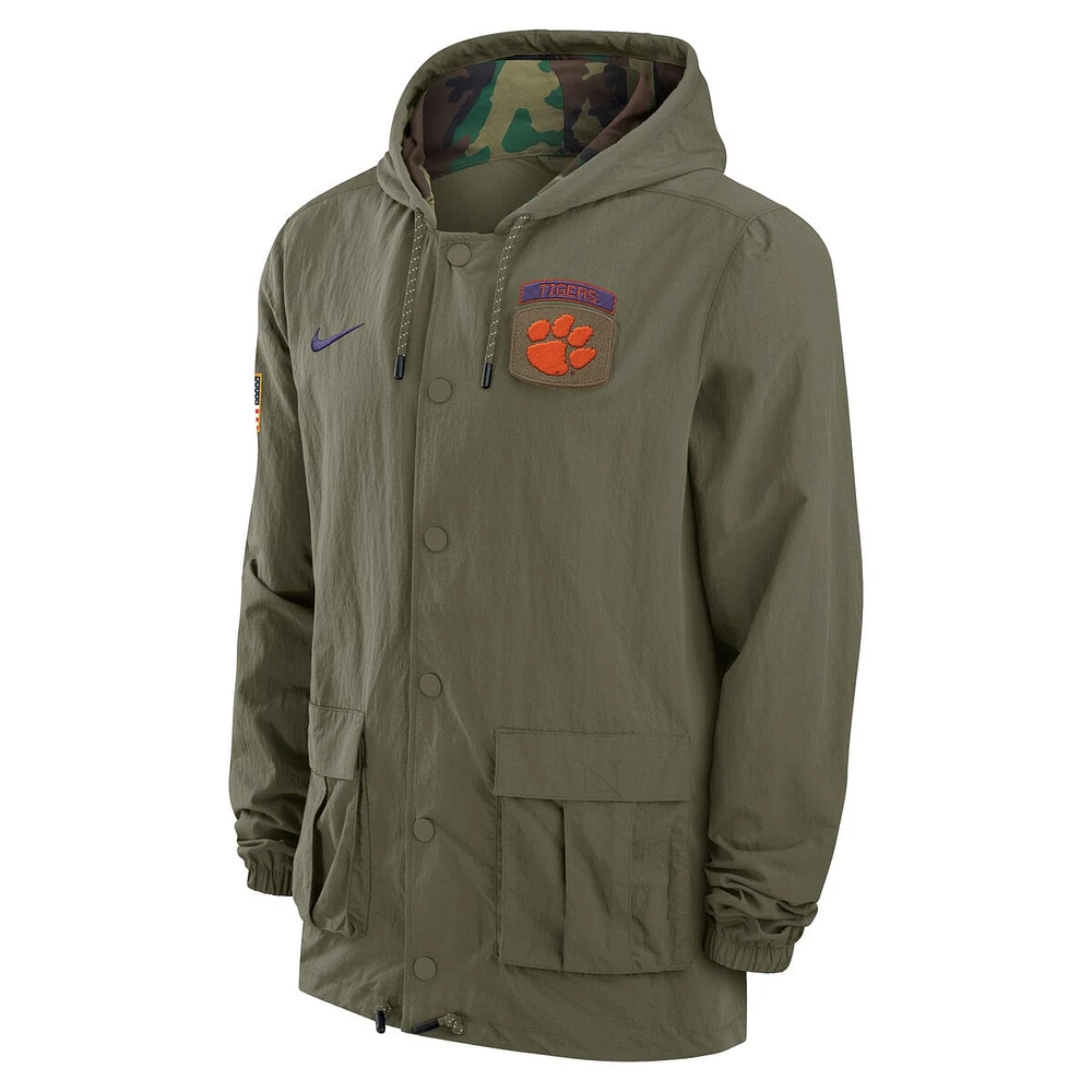 Veste militaire à capuche boutons-pression Nike Olive Clemson Tigers 2024 Military Appreciation pour homme