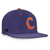 Casquette ajustée True Performance pour homme Nike Clemson Tigers On-Field Dugout violette