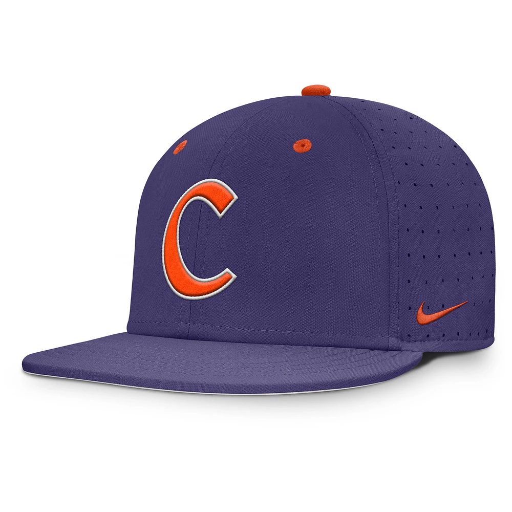 Casquette ajustée True Performance pour homme Nike Clemson Tigers On-Field Dugout violette