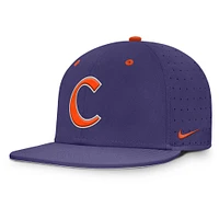 Casquette ajustée True Performance pour homme Nike Clemson Tigers On-Field Dugout violette