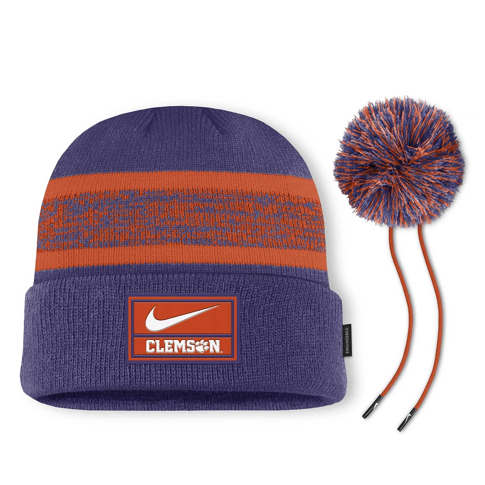 Bonnet en tricot à revers Nike Purple Clemson Tigers On-Field Peak pour homme avec pompon