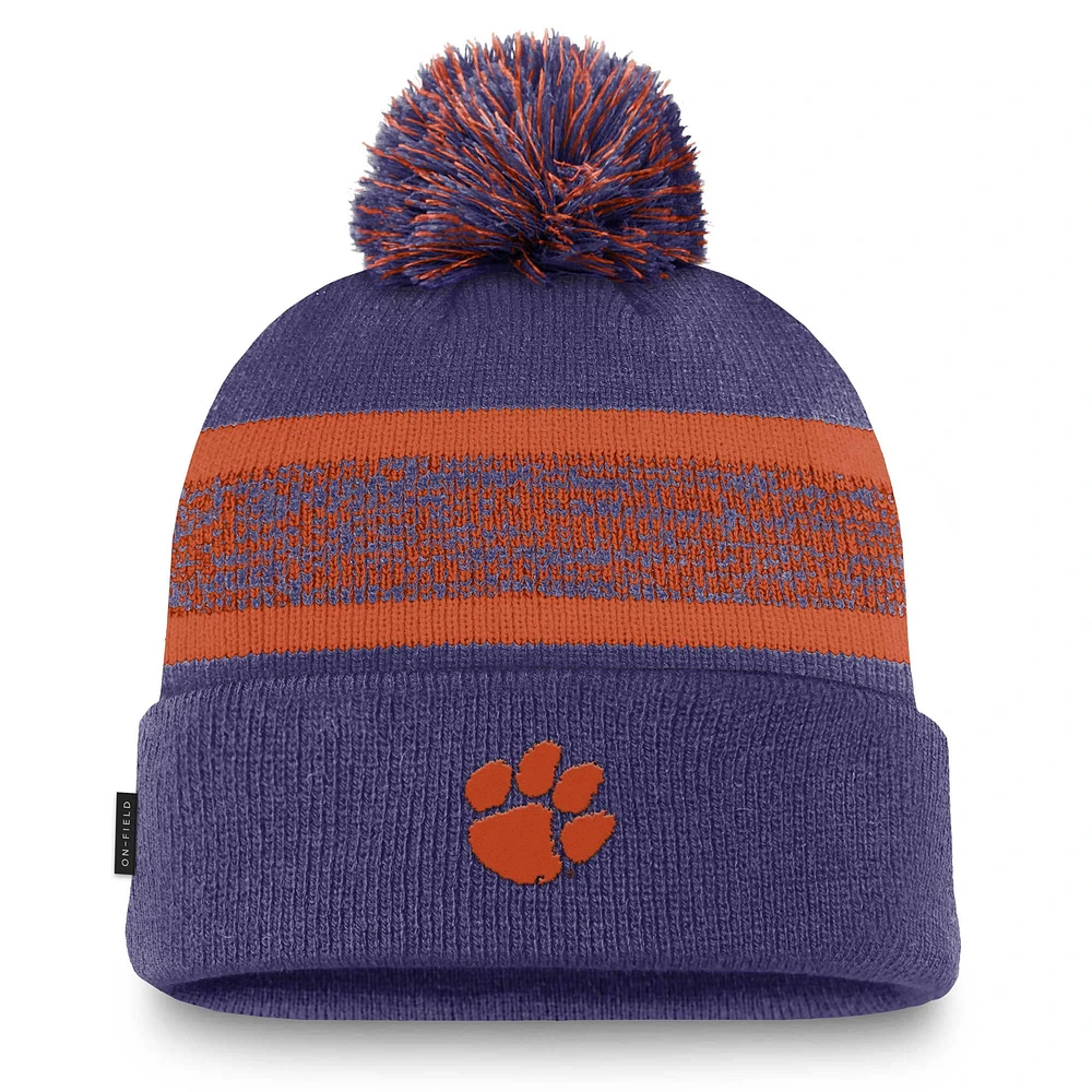 Bonnet en tricot à revers Nike Purple Clemson Tigers On-Field Peak pour homme avec pompon