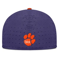 Casquette ajustée Nike True Performance On-Field Dugout pour homme Clemson Tigers blanc/violet