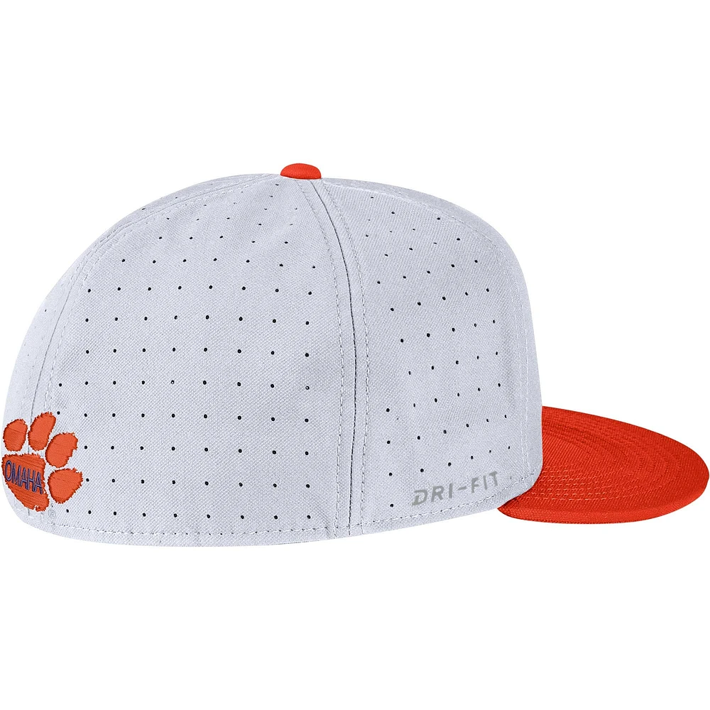 Men's Nike White Clemson Tigers Aero True Baseball Performance Fitted Hat