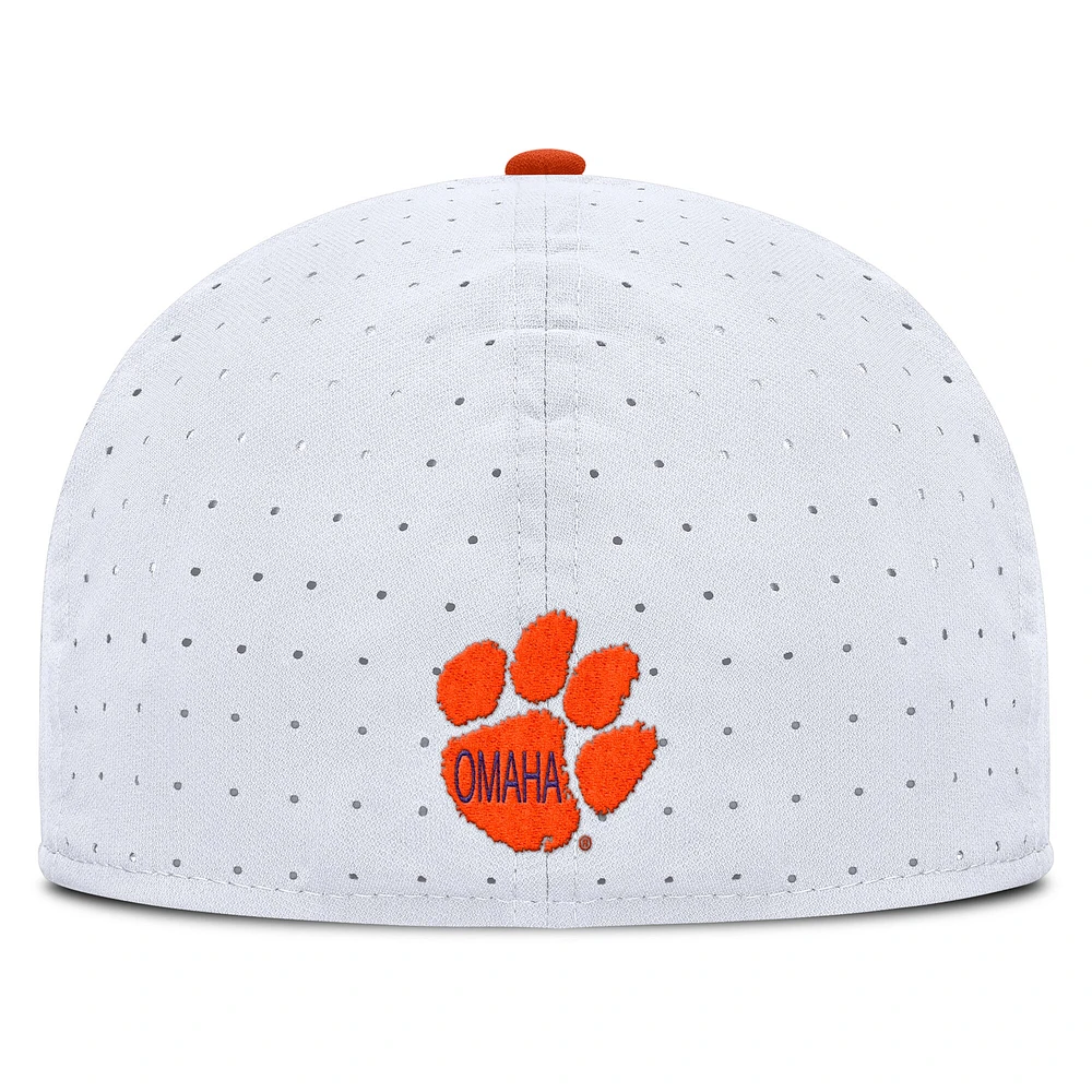 Casquette ajustée Nike True Performance On-Field Dugout pour homme des Clemson Tigers blanche